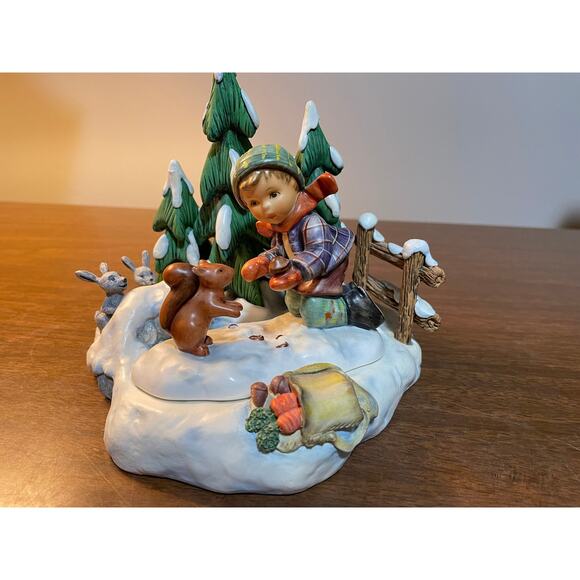 Goebel Hummelscapes Collection “Autumn Frolic” 1998 Figurine. Read Details - Picture 2 of 10